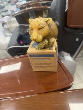 Leopard Figurine Decorative Sculpture candle vintage in Yellow and Brown